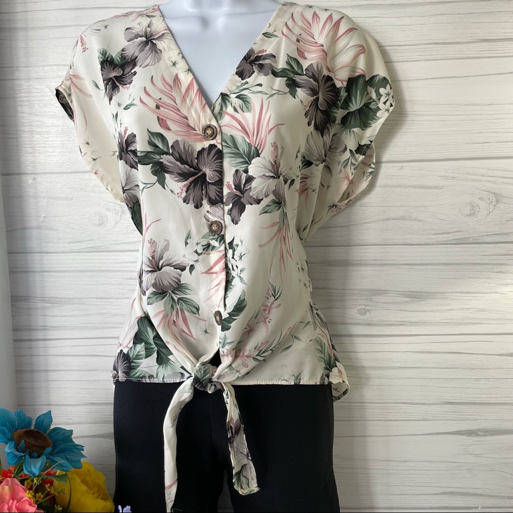 Sienna Sky-Blouse for women.